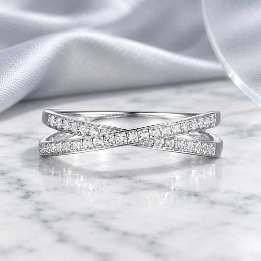 Sterling Silver 1/4 ct tw Diamond Criss-Cross Band Ring (I-I2)