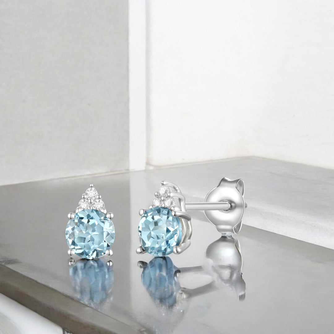 Elegant 14K Gold Stud Earrings with Diamonds and Aquamarine – 4.5mm Stone