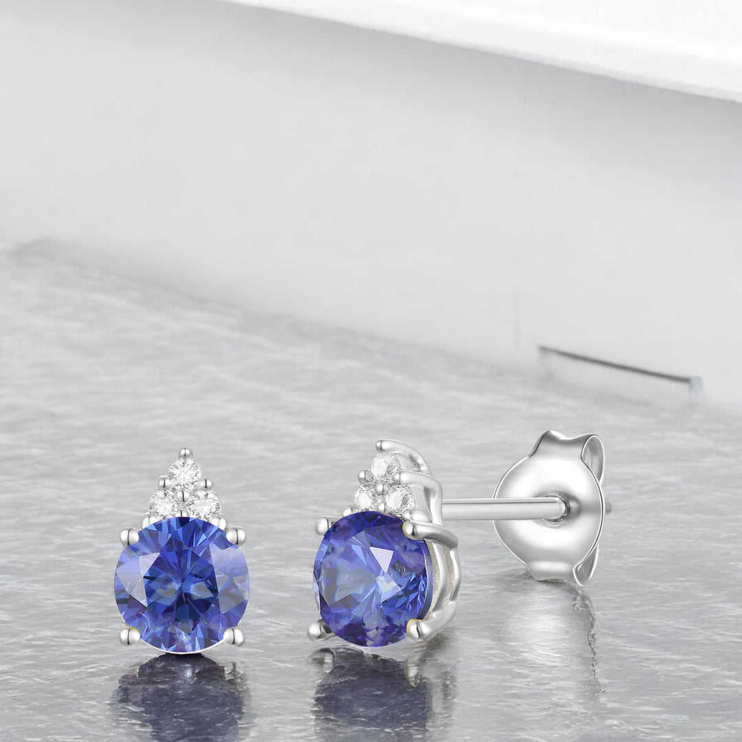 Elegant 14K Gold Stud Earrings with Diamonds and Tanzanite – 4.5mm Stone