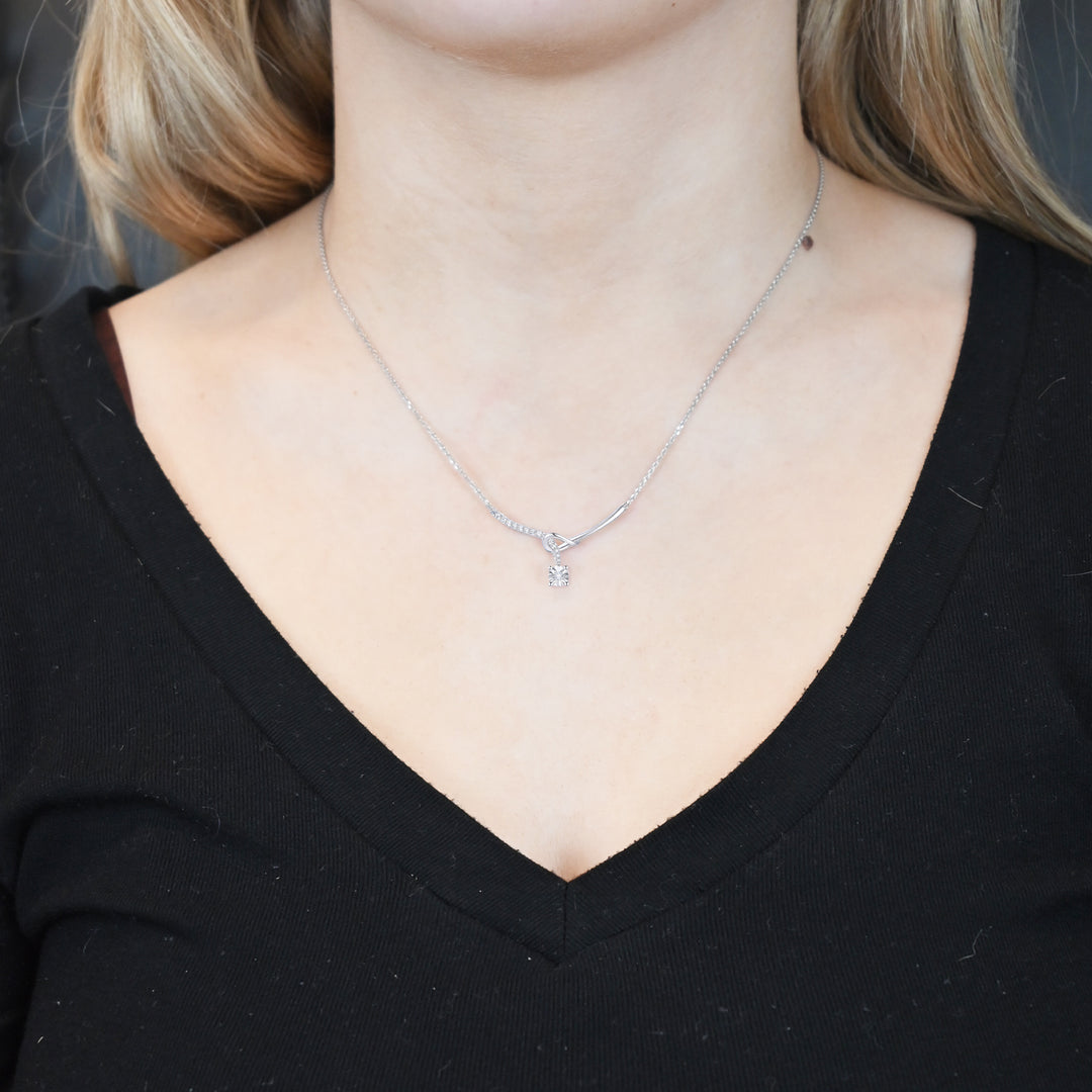 Sterling Silver 3/8 ct tw Diamond Station Necklace 18" (I-I2)