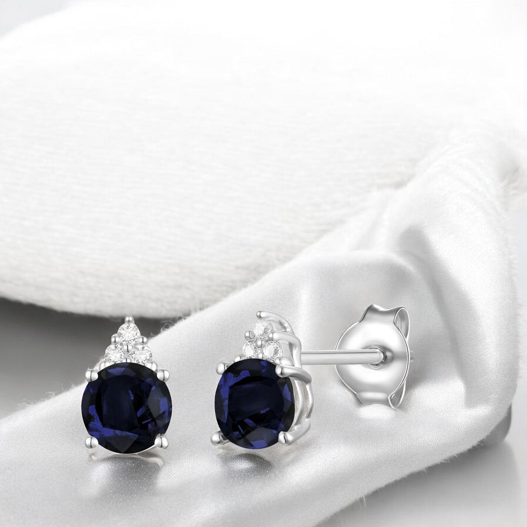 Elegant 14K Gold Stud Earrings with Diamonds and Sapphire – 4.5mm Stone