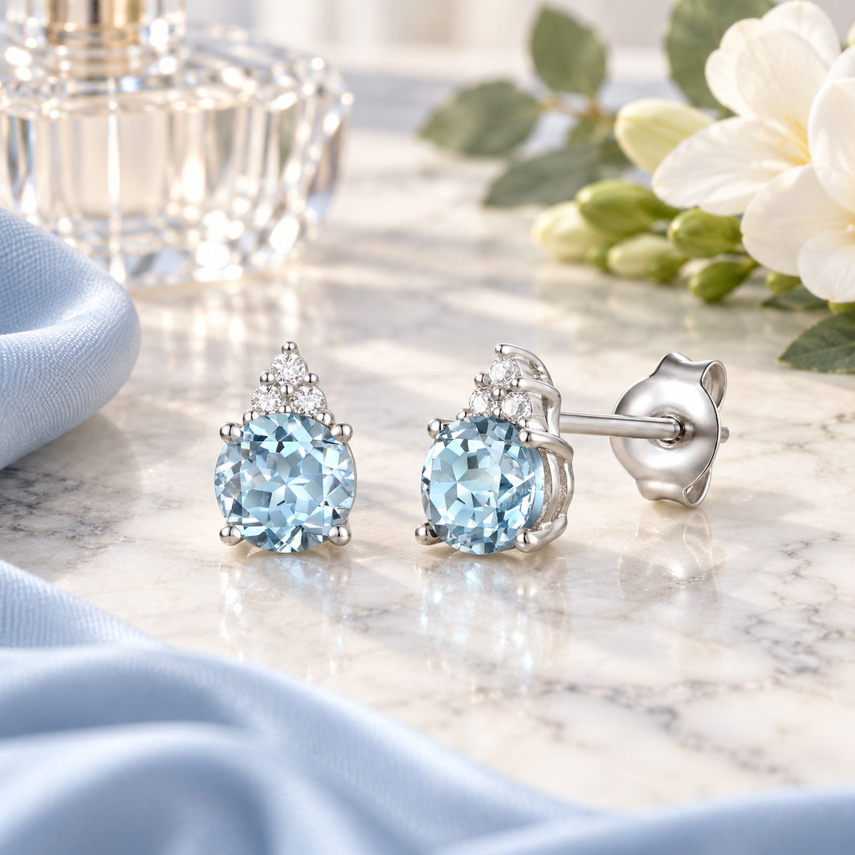 Elegant 14K Gold Stud Earrings with Diamonds and Aquamarine – 4.5mm Stone - view 6