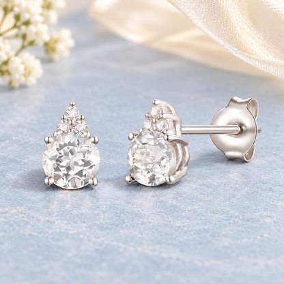 Elegant 14K Gold Stud Earrings with Diamonds and White Topaz – 4.5mm Stone
