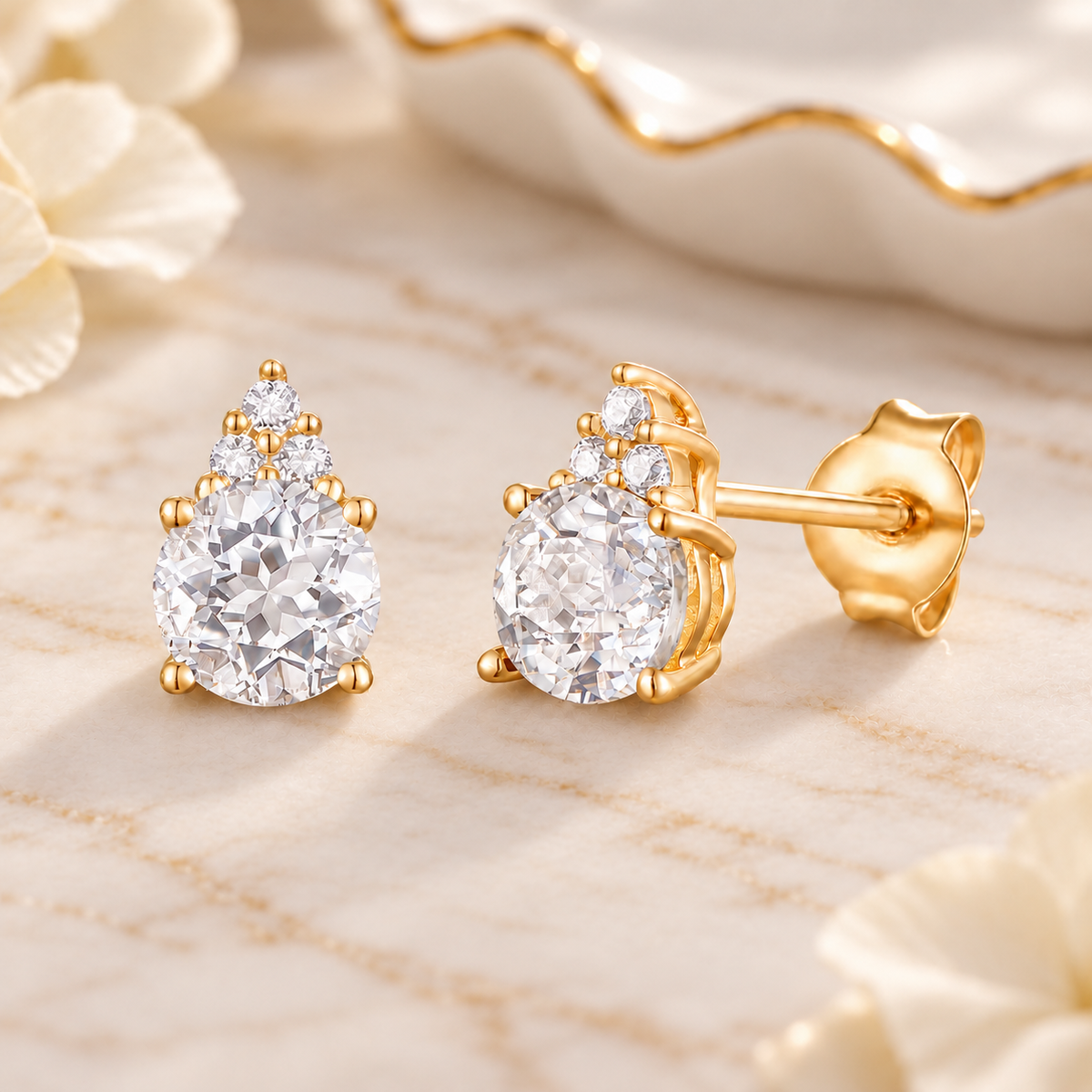 Elegant 14K Gold Stud Earrings with Diamonds and White Topaz – 4.5mm Stone