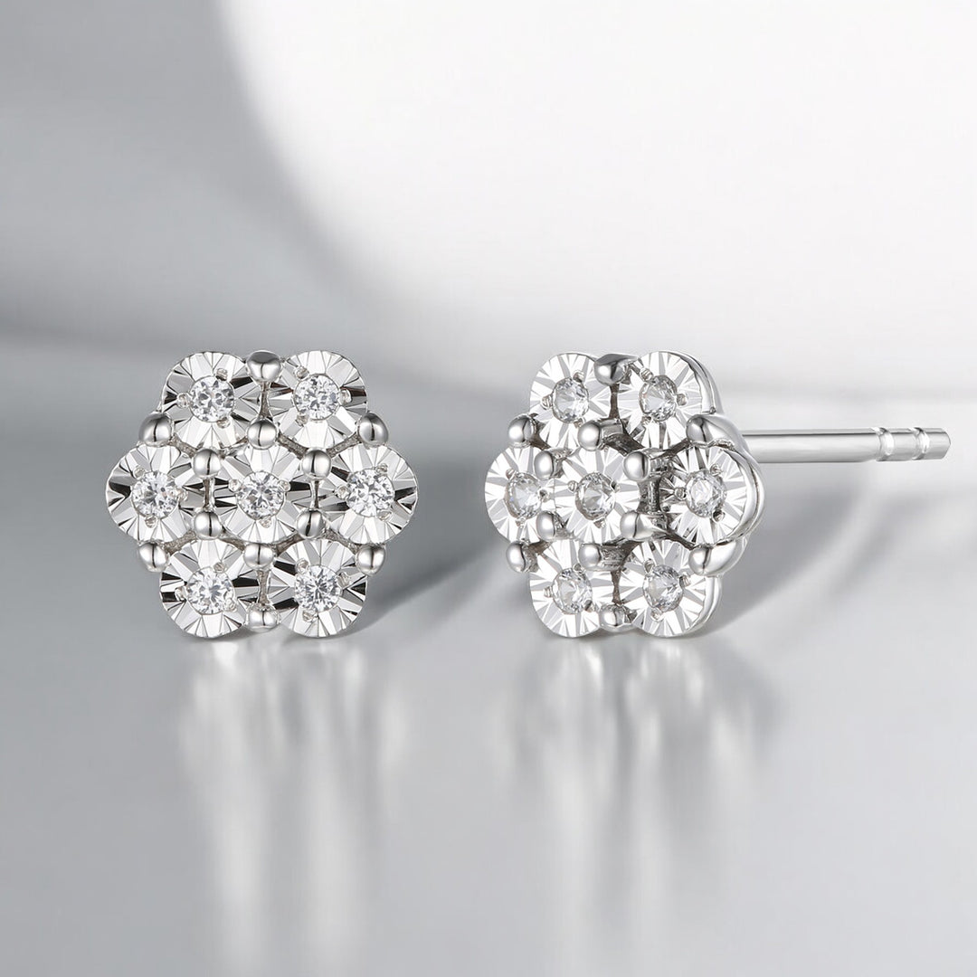 Sterling Silver 1/10 ct tw Diamond Flower Stud Earrings