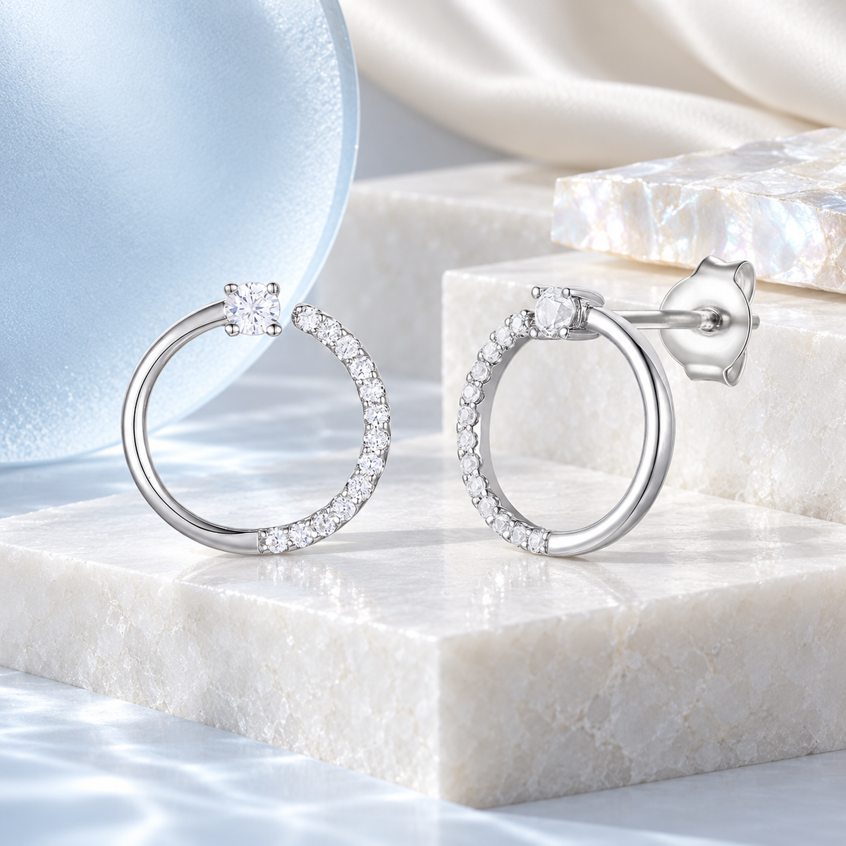Sterling Silver 1/4 ct tw Diamond Open Circle Earring (I-I2)